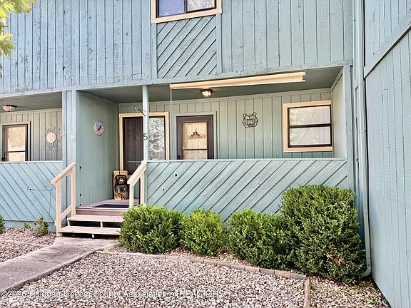 2nd image of 406 Sunny Slope Dr Unit 5