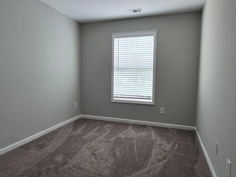 3663 Sapphire Ct — Photo 11