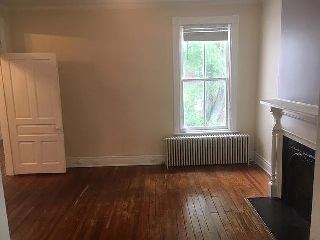 2426 Hanover Ave #UPSTAIRS — Photo 5