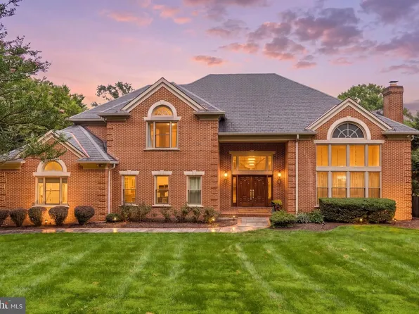 10005 Apple Hill Ct, Potomac, MD 20854