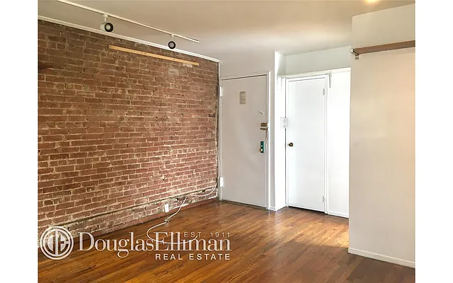 Rented by Douglas Elliman | media 7