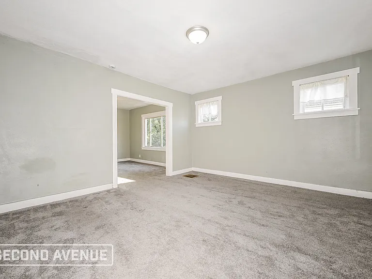 833 Vermont Ave — Photo 6