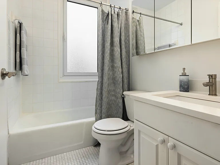 230 W 55th St #26D — Photo 11