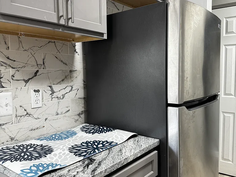 317 E Grand Ave #2 — Photo 7