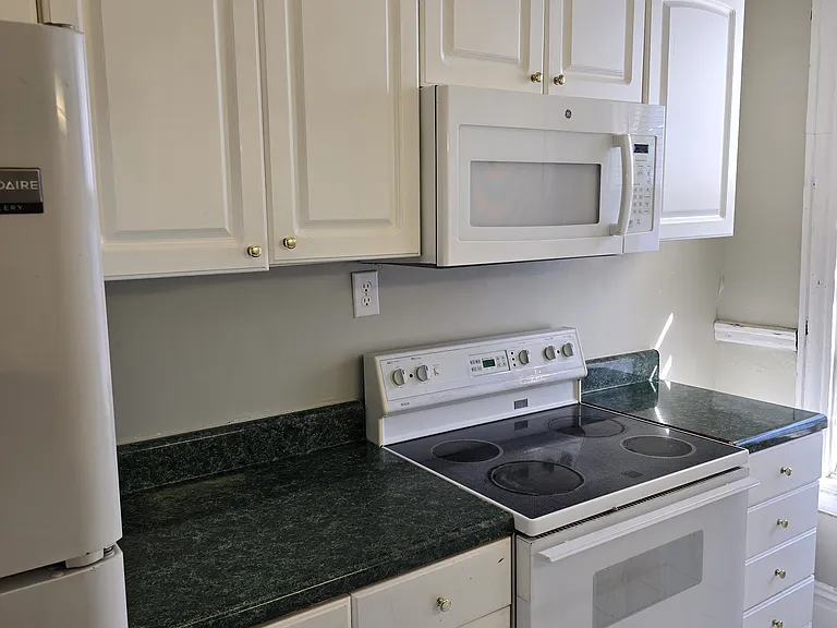 2303 W Main St #A — Photo 17
