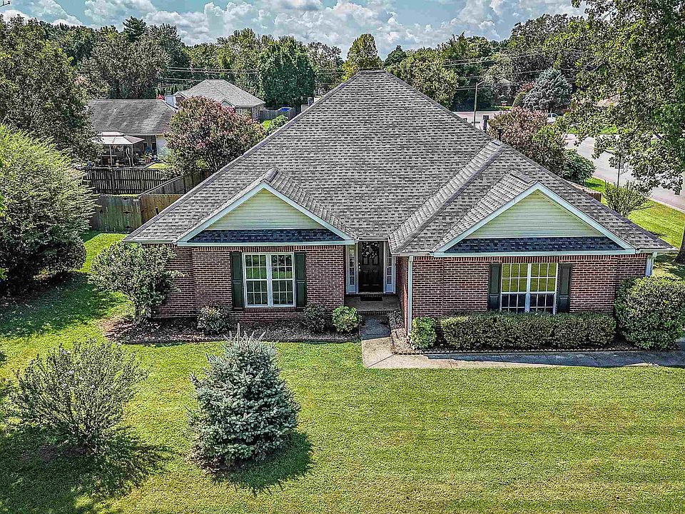 1st image of 117 Park Stone Dr