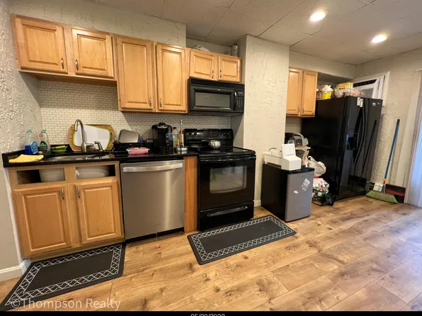 170 Chelsea St #3, Boston, MA 02128