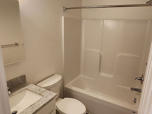 5th image of 1328 Dreher Ave