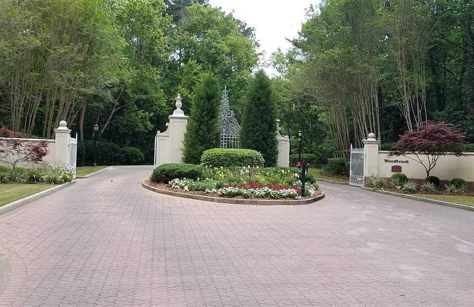 1st image of 506 River Pond Ct