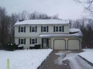 1109 Berkshire Dr, Macedonia, OH 44056