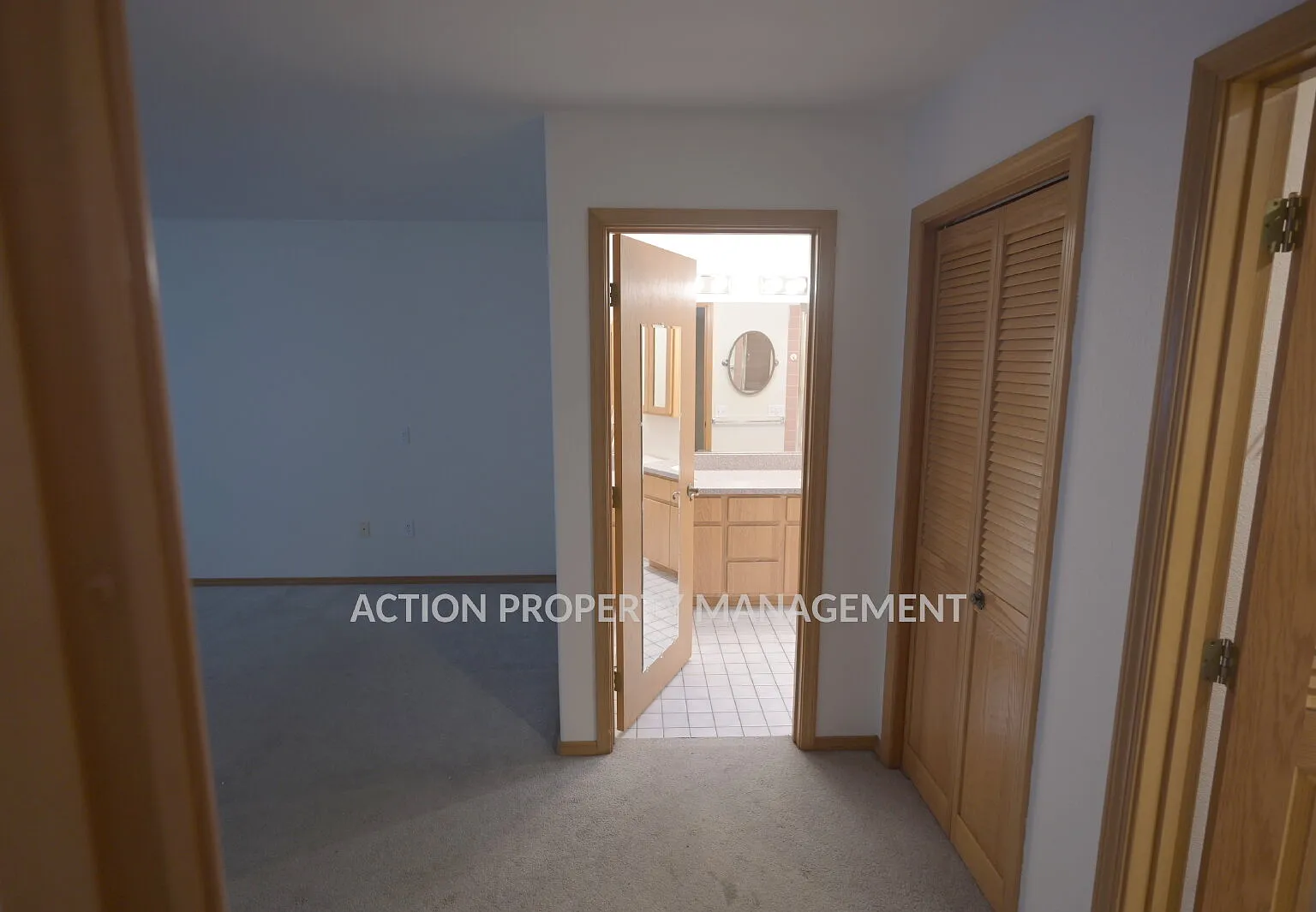 3 bed, 2.0 bath, 1955 sqft, $2,500 — Photo 4