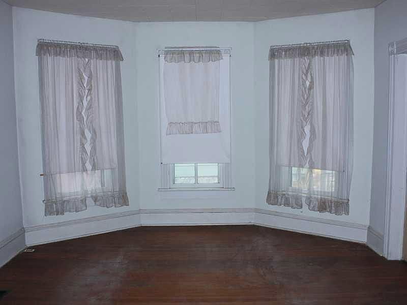 2nd image of 1847 B Ave NE
