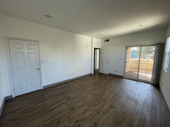 2nd floor bedroom