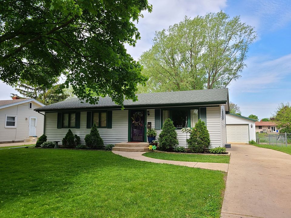 1st image of 2339 Winnetka Dr