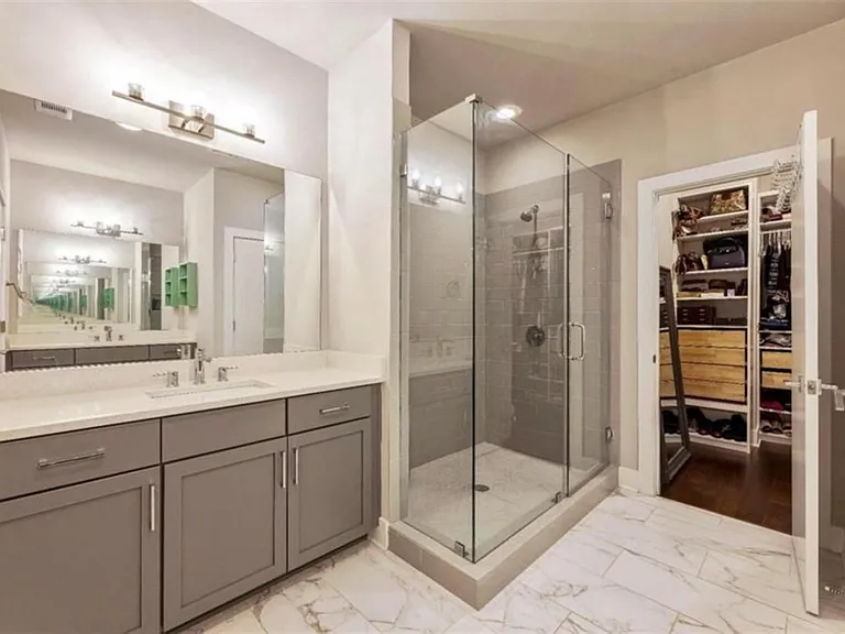 734 Taylor Ct NE — Photo 18