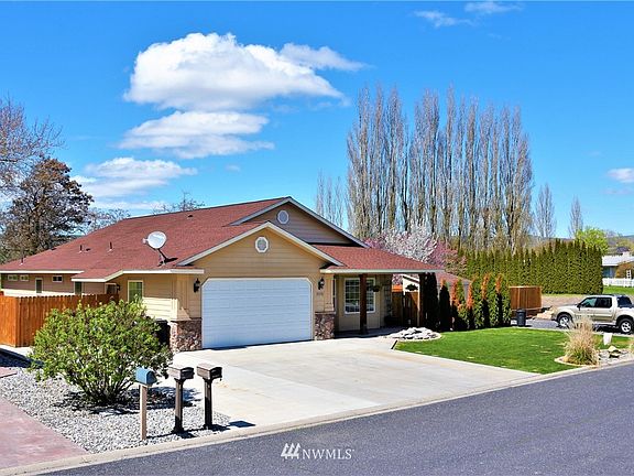 2nd image of 19296 Quail Way NW