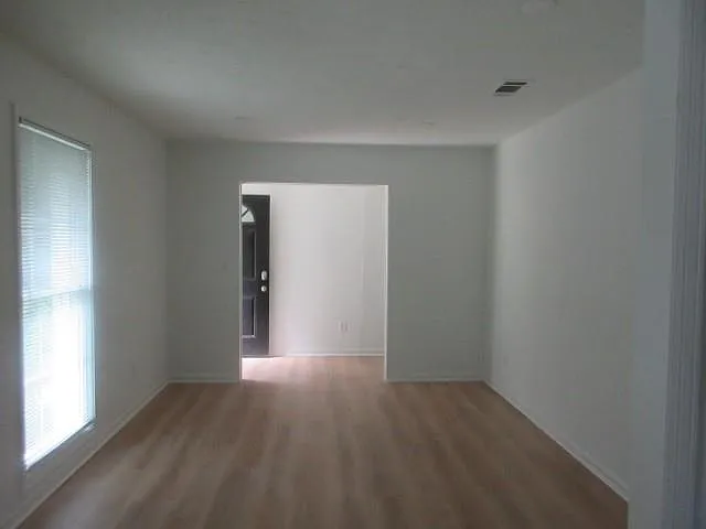 5450 Brookview Dr — Photo 7
