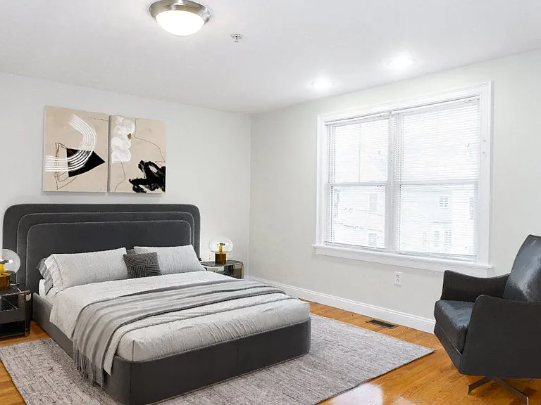 16 Notre Dame St #3 — Photo 4