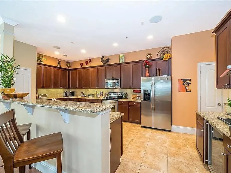 5310 Horton Ln — Photo 8