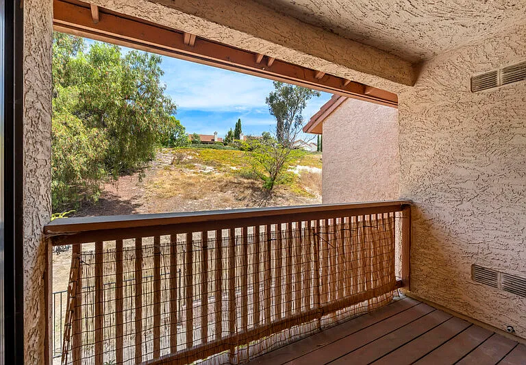 12059 Alta Carmel Ct — Photo 10