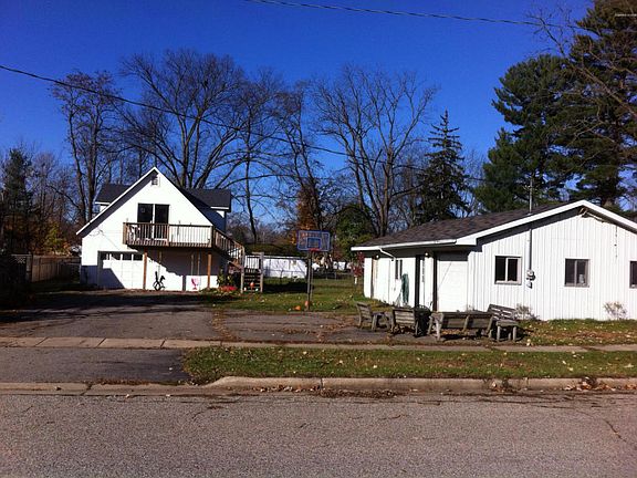 2nd image of 511 N Lagrave St