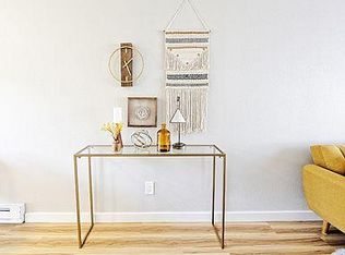 8203 N Fessenden St #2, Portland, OR 97203