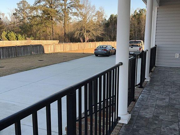 5th image of 114 Plantation Creek Drive