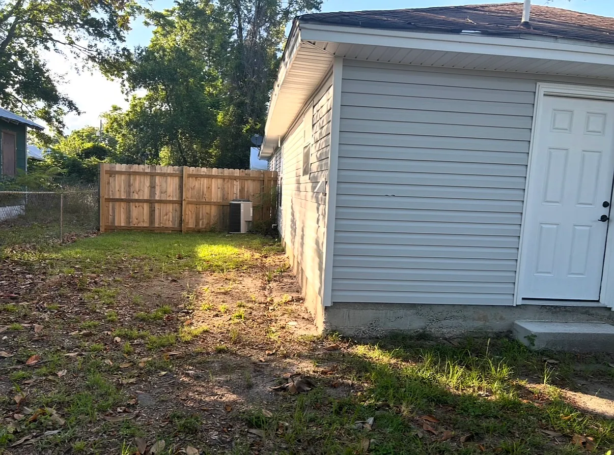 2 bed, $1,250 — Photo 2