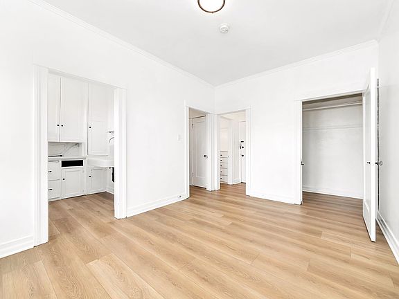 2nd image of 4673 Hollywood Blvd APT 124