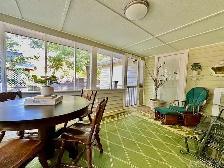 307 N Union Ave — Photo 14