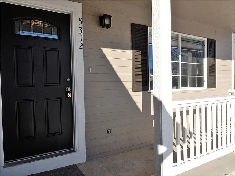 5312 S Lisbon Way — Photo 2