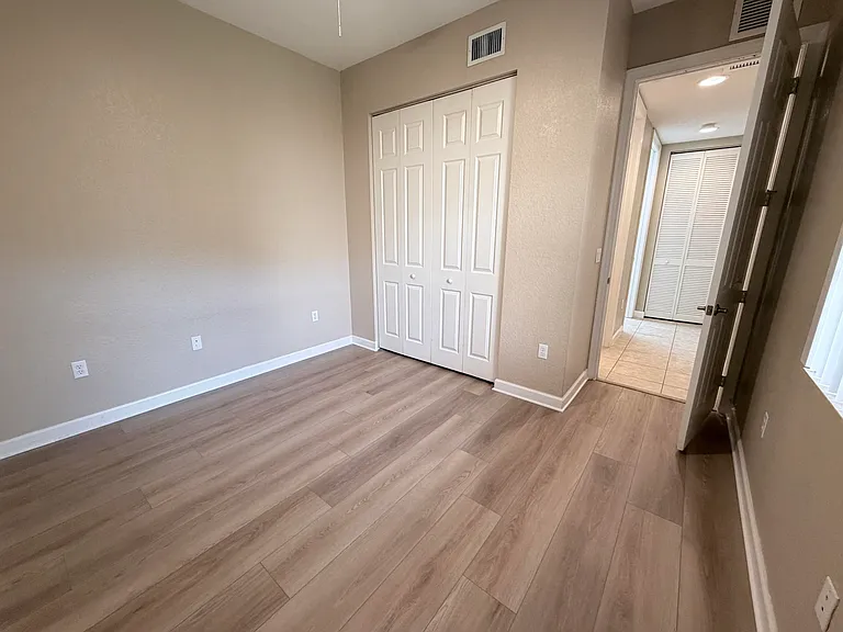 7911 NW 128th Ln #11-C — Photo 39