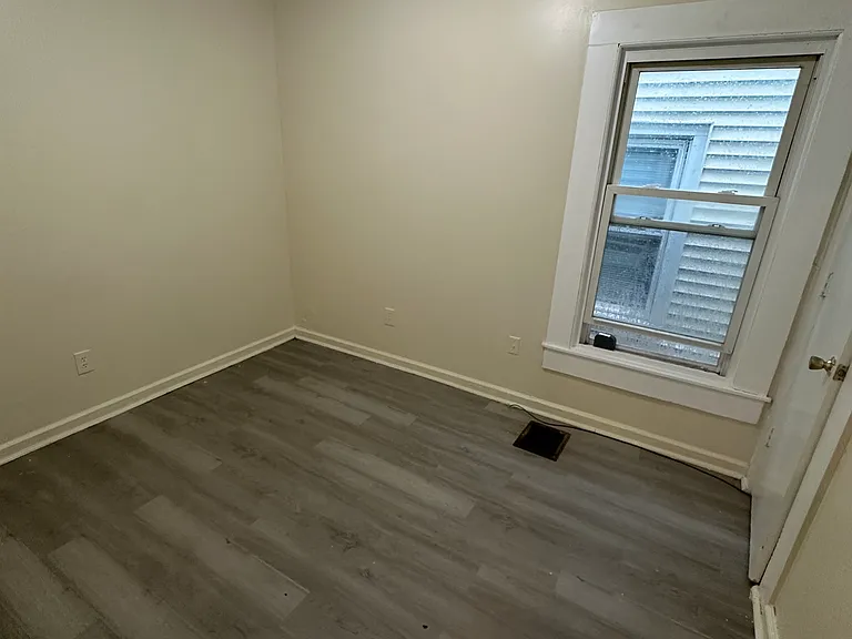 113 Morris St #11 — Photo 9