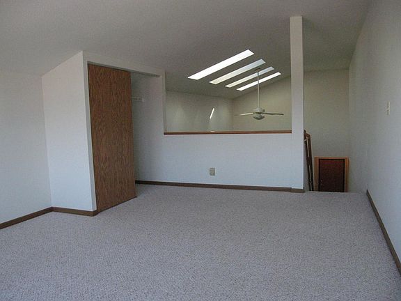 5th image of 101 16th Ave SW #3