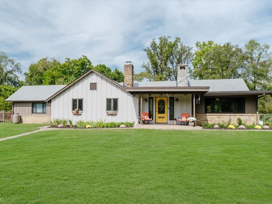 6376 E Perry Ln, Martinsville, IN 46151