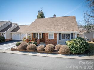 1107 Citation Cir, Hendersonville, NC 28739