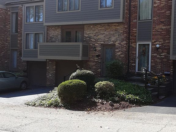 3rd image of 704 Arkwood Dr