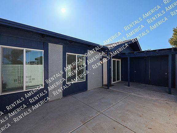 4th image of 712 N Santa Barbara Unit 17