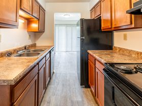 Lake Camelot Apartments