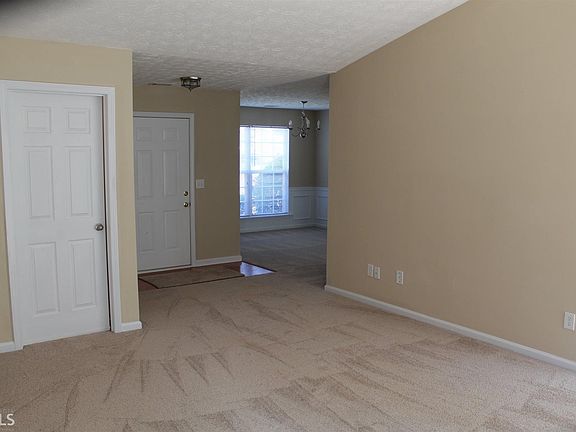 4th image of 1393 Biedermeier Rd