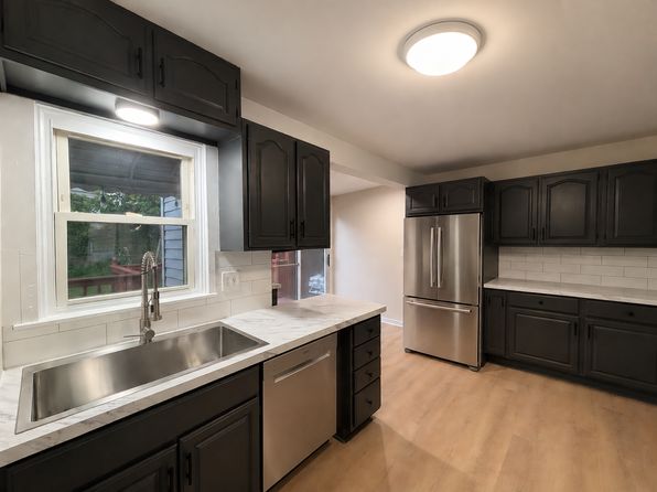 326 Burroughs Ave