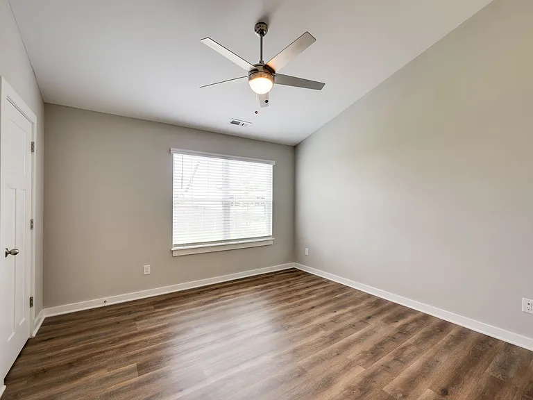 203 E Forge Ct — Photo 13