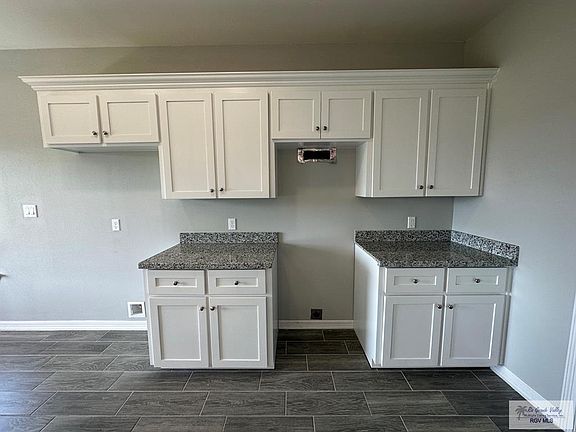 5th image of 514 San Jacinto St