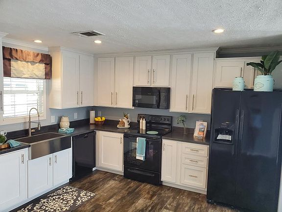 2nd image of 4041 Roberts Way #2WGU4L