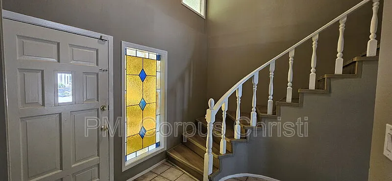 5 bed, 3.5 bath, 2696 sqft, $2,185 — Photo 4