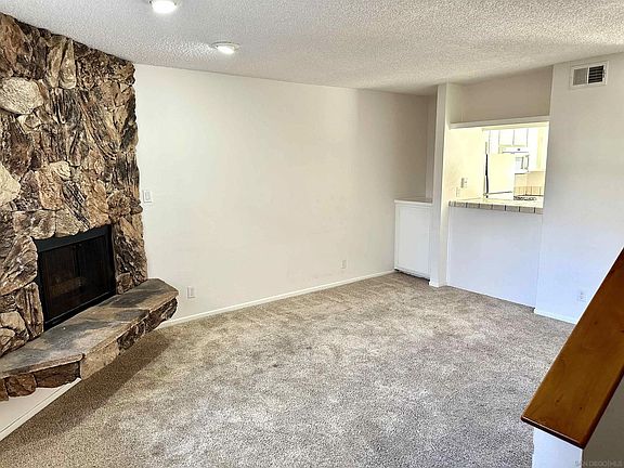5th image of 4583 North Ave Unit 2