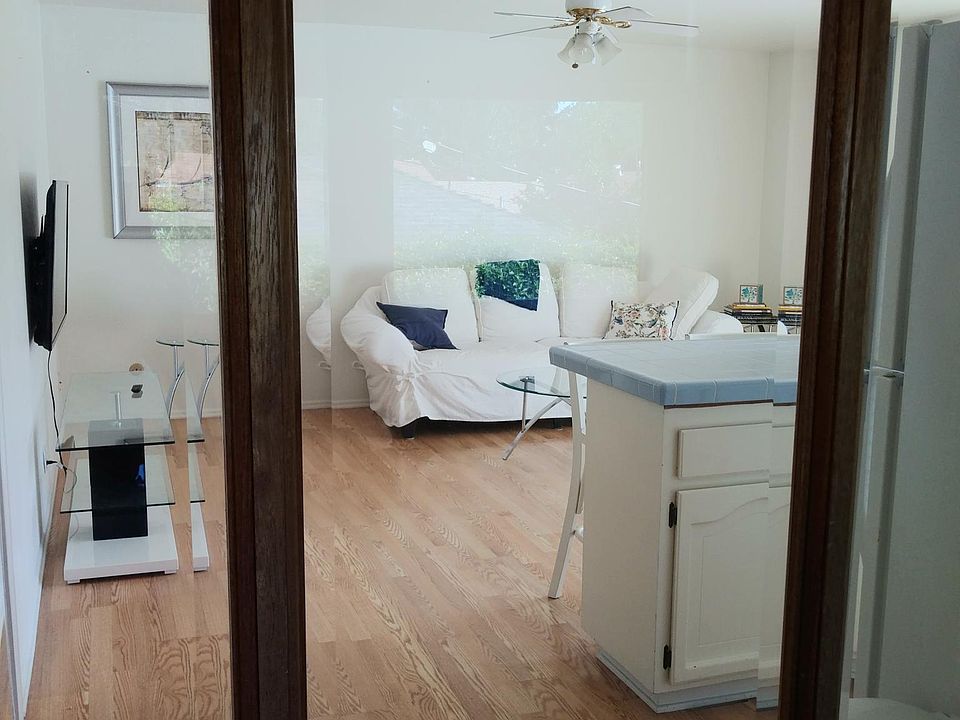1st image of 3955 Vista Ct #1