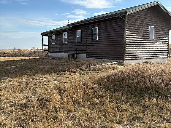 4th image of 1180 High Way #16