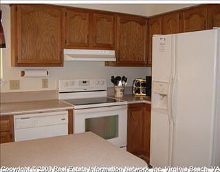 3rd image of 245 Judith Cir
