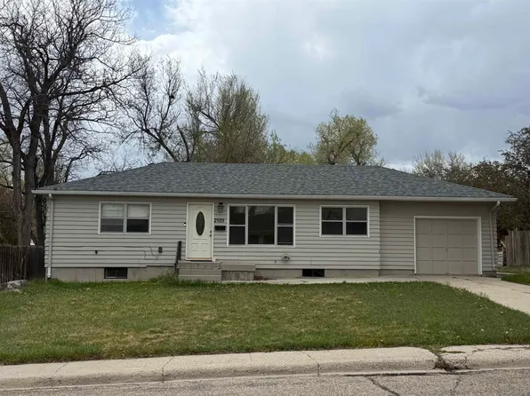 2929 E 3rd St, Casper, WY 82609